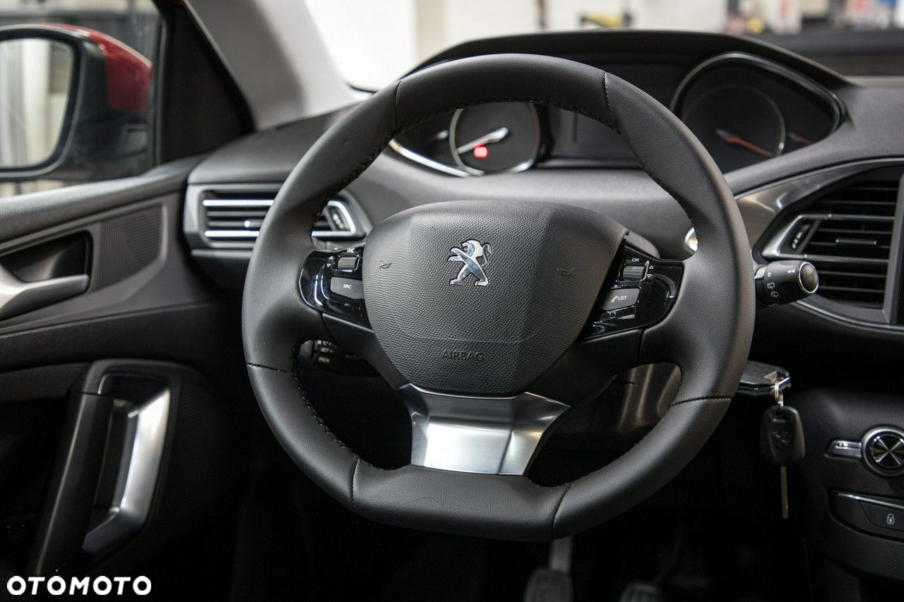 Peugeot 308 - 30