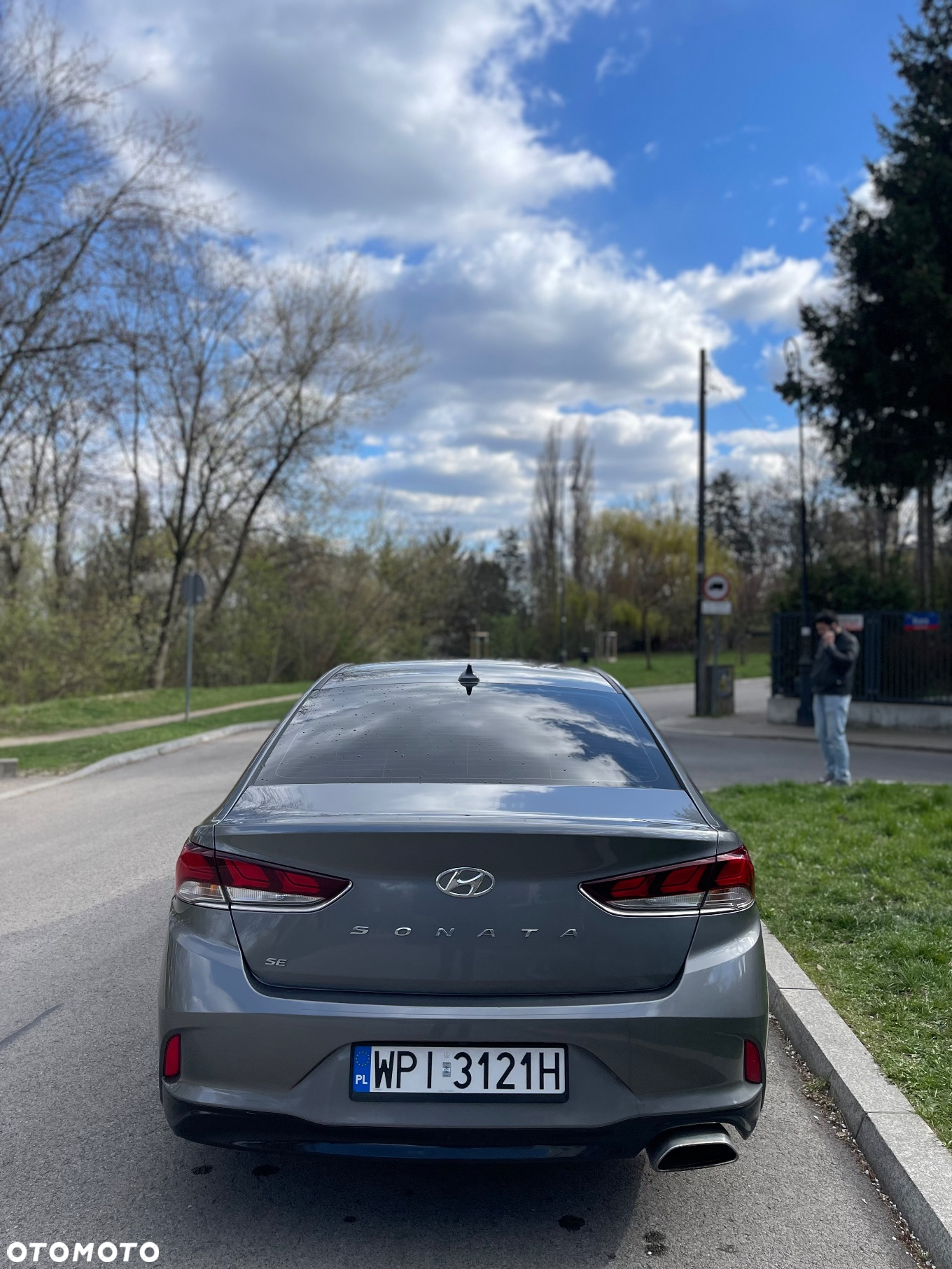 Hyundai Sonata - 4