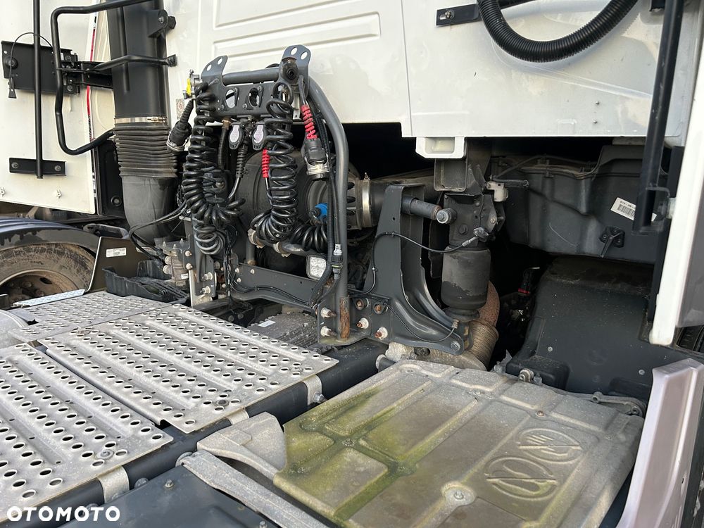 Renault HIGH GAMA T440 13l Volvo 2019 FULL SERWIS VIN: LD ! 13l STANDARD STANDARD / KLIMA POSTOJOWA / FULL OPCJA /  T520 T480 / TOP STAN GAMA T - 19