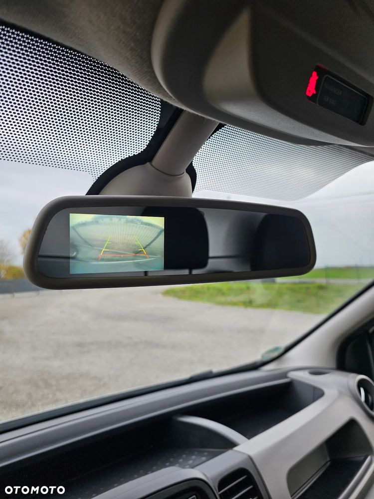 Renault Trafic - 28