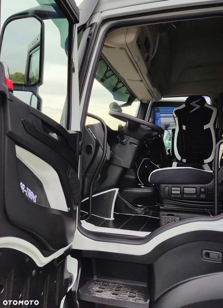 Iveco S Way - 11