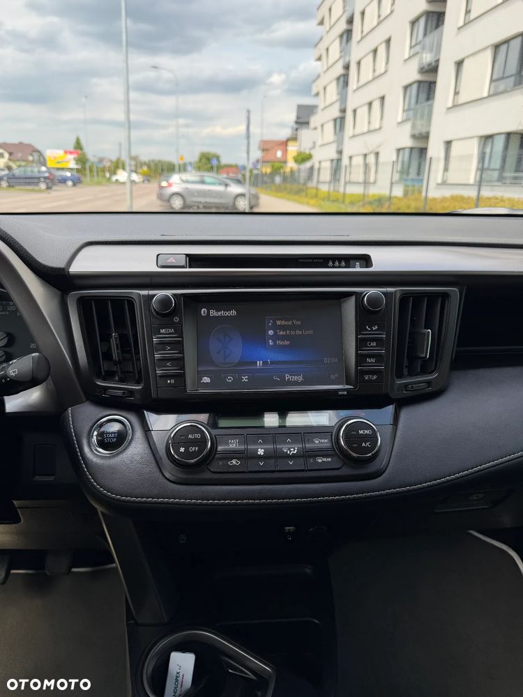 Toyota RAV4 2.0 D-4D Premium 4x2 - 17