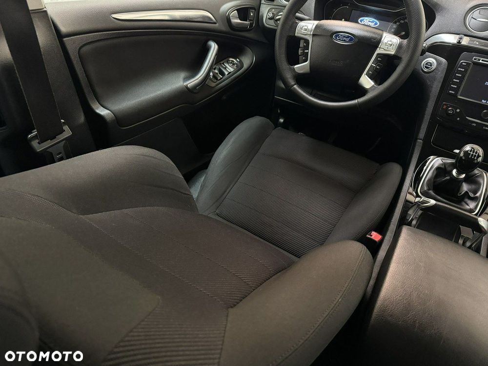 Ford S-Max 2.0 TDCi DPF Titanium - 21