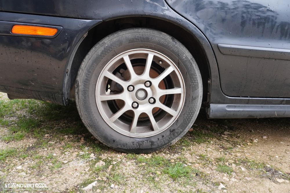 Volvo S40 1.9 D CR - 12