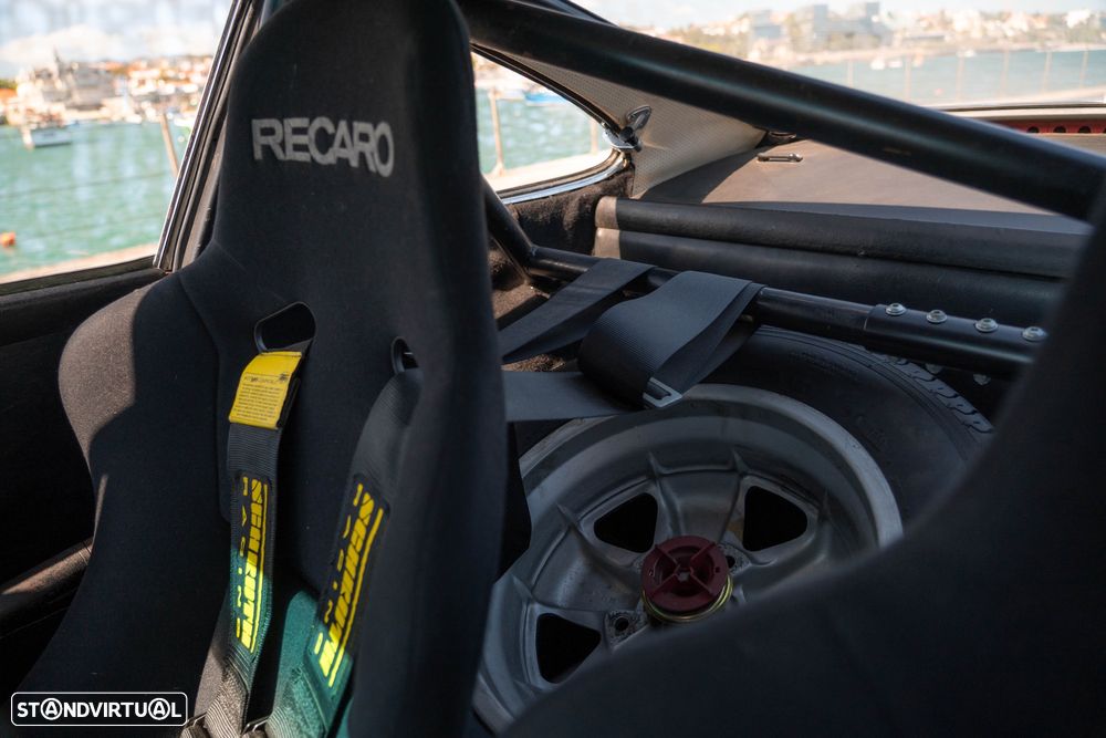 Porsche 911 Série F - 13