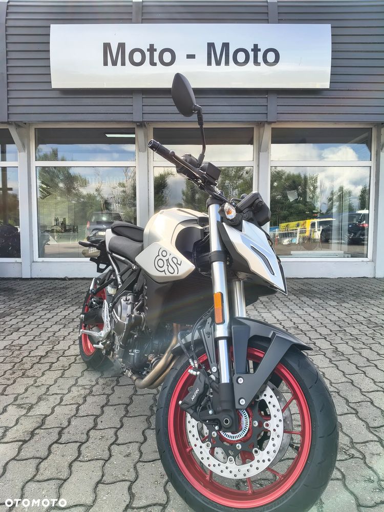 Suzuki GSX - 2