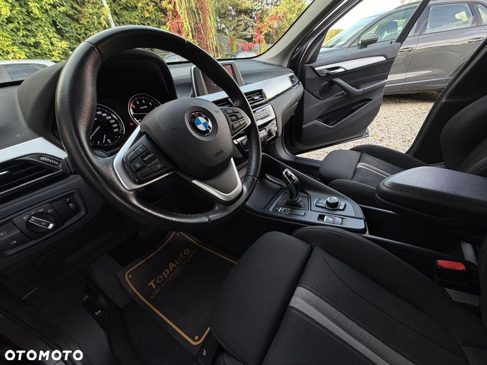 BMW X1 sDrive20i Advantage - 19