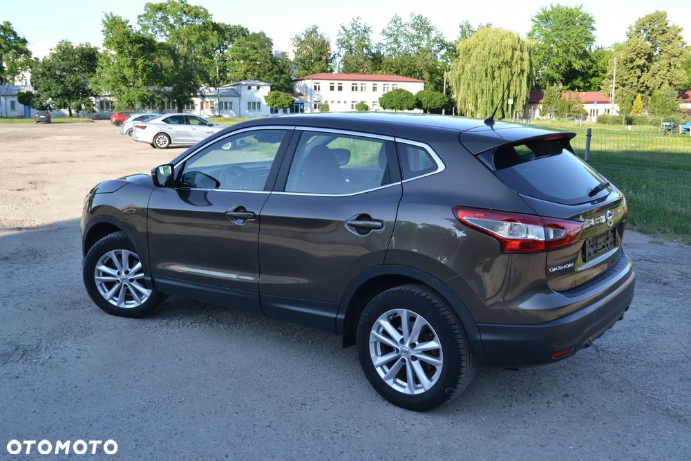 Nissan Qashqai 1.2 DIG-T Tekna EU6 - 4