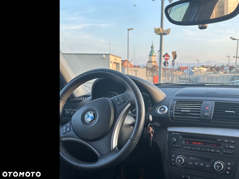 BMW Seria 1 118d - 9