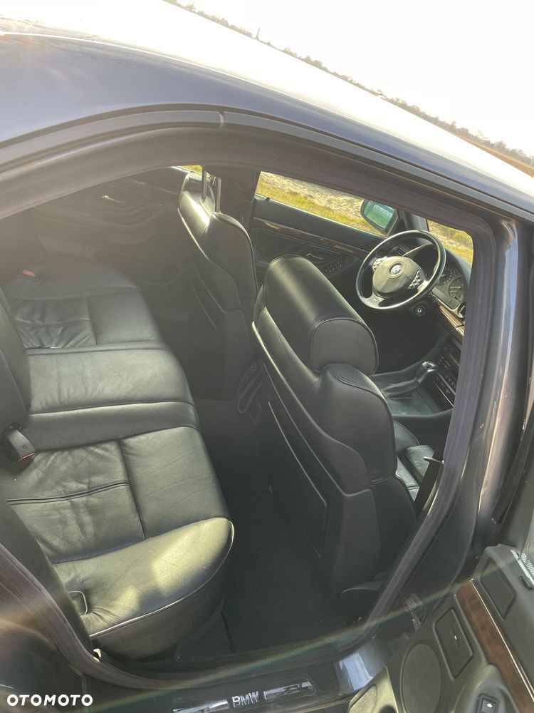 BMW Seria 7 740i - 20