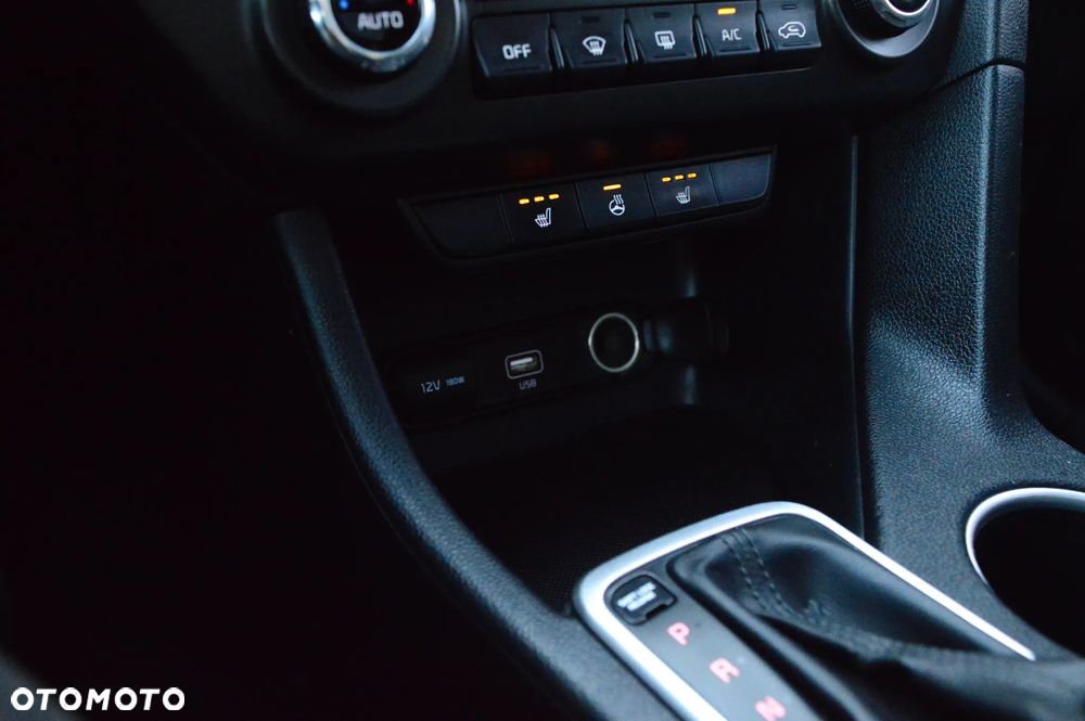 Kia Sportage 1.6 T-GDI AWD DCT GT LINE - 24