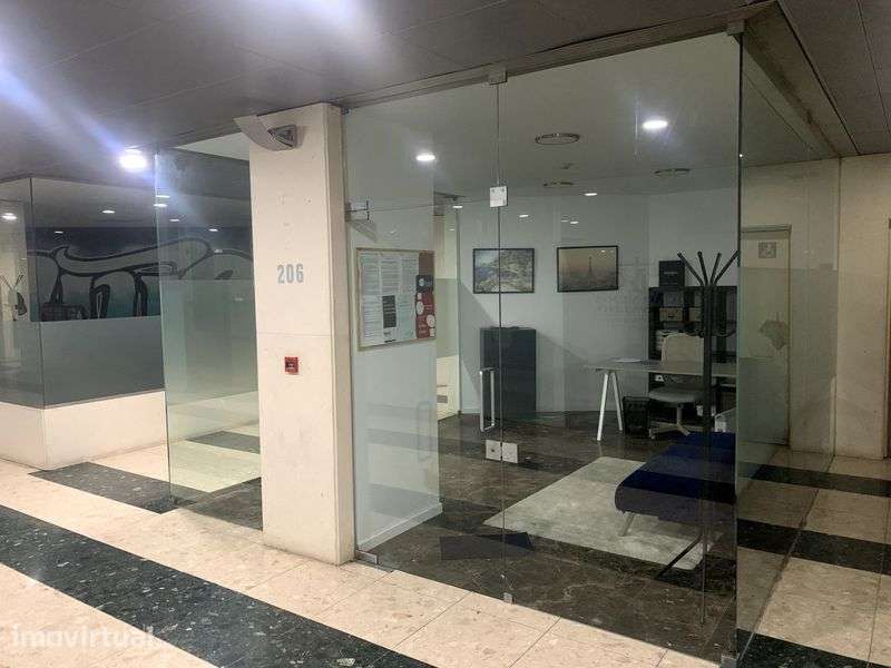 Arrendo loja / escritório no centro de Gondomar - Grande imagem: 5/5