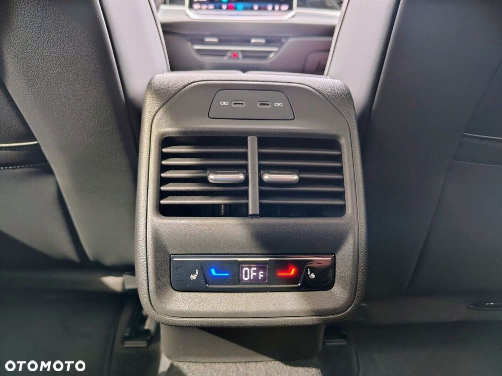 Volkswagen Passat 1.5 TSI EVO Elegance DSG - 26