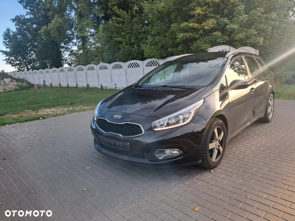 Kia Ceed 1.6 CRDi 128 Dream-Team Edition