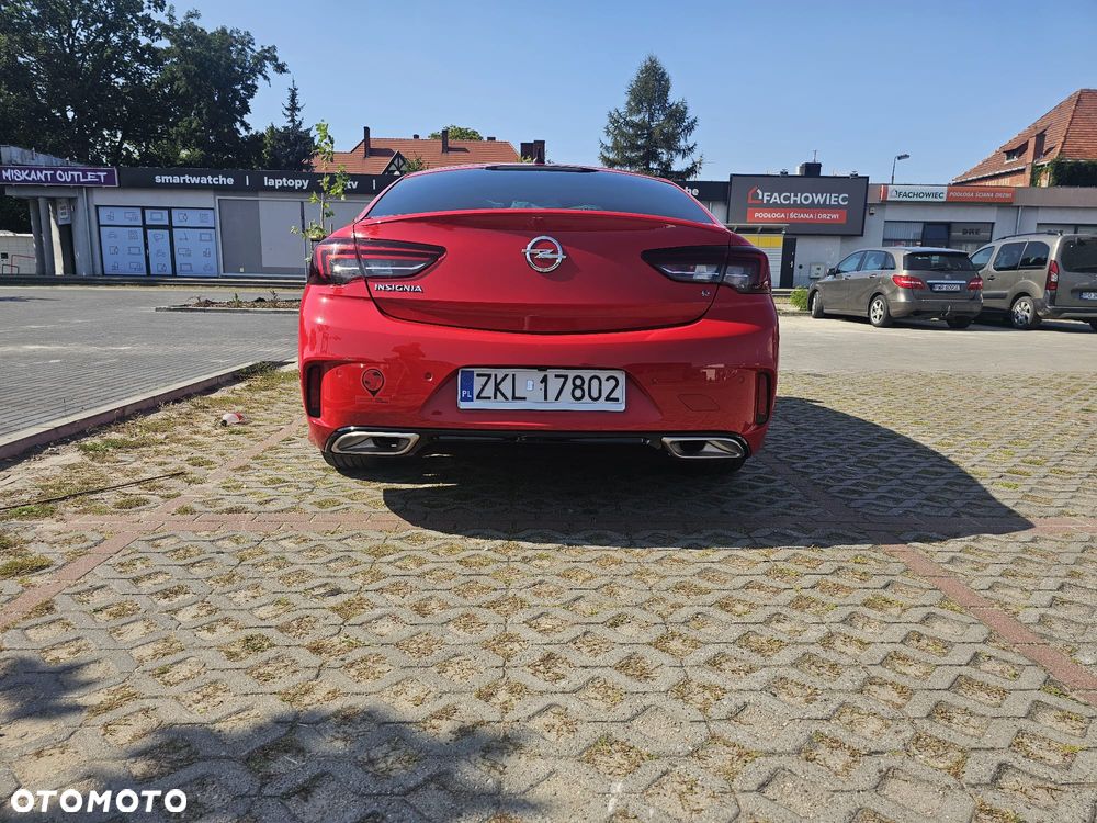 Opel Insignia 2.0 CDTI 4x4 GSi S&S - 2