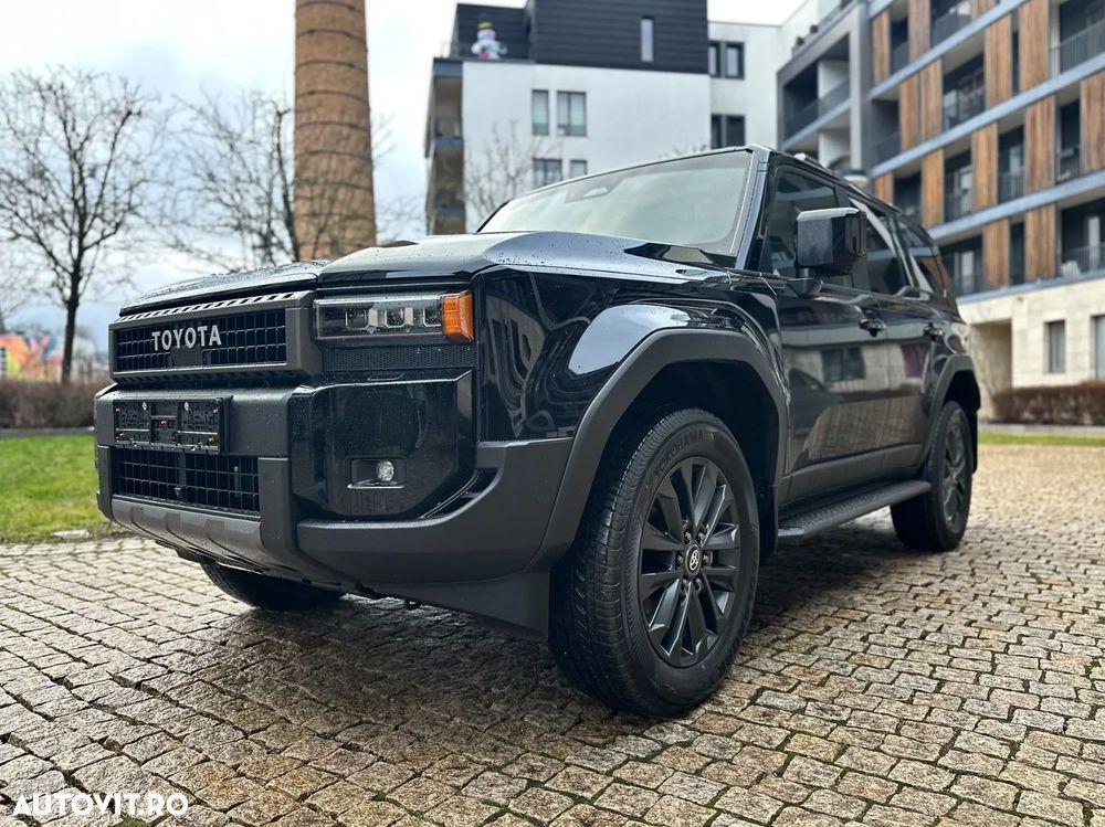 Utilizat Toyota Land Cruiser 2024 - 92 894,97 EUR, 10 km - Autovit.ro