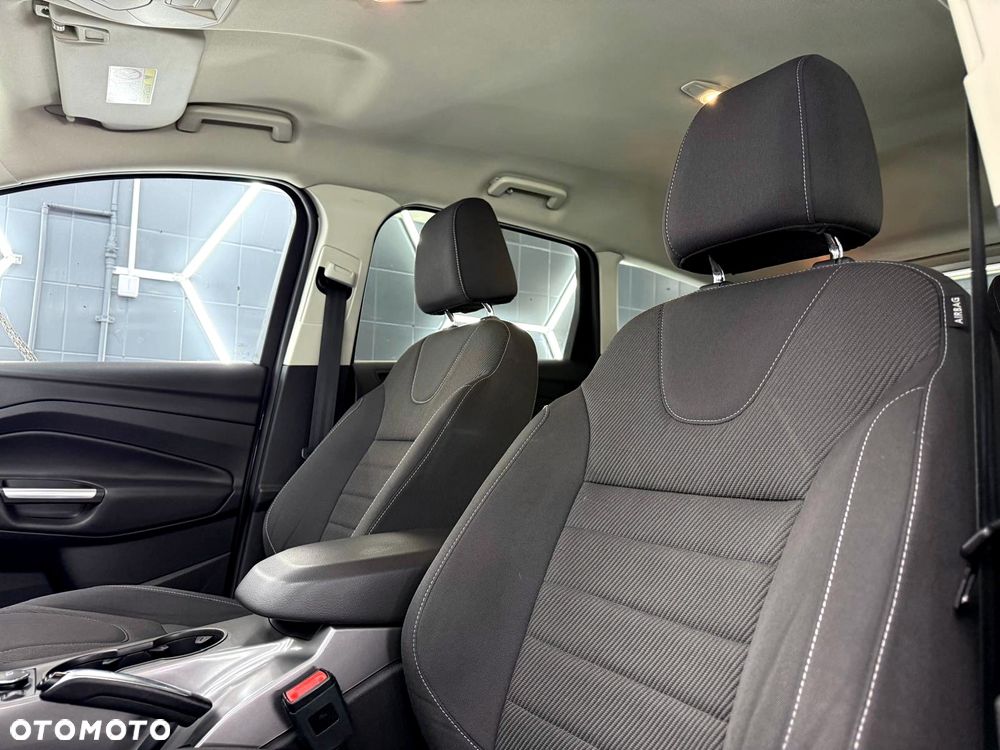 Ford Kuga 1.5 EcoBoost 2x4 Titanium - 21