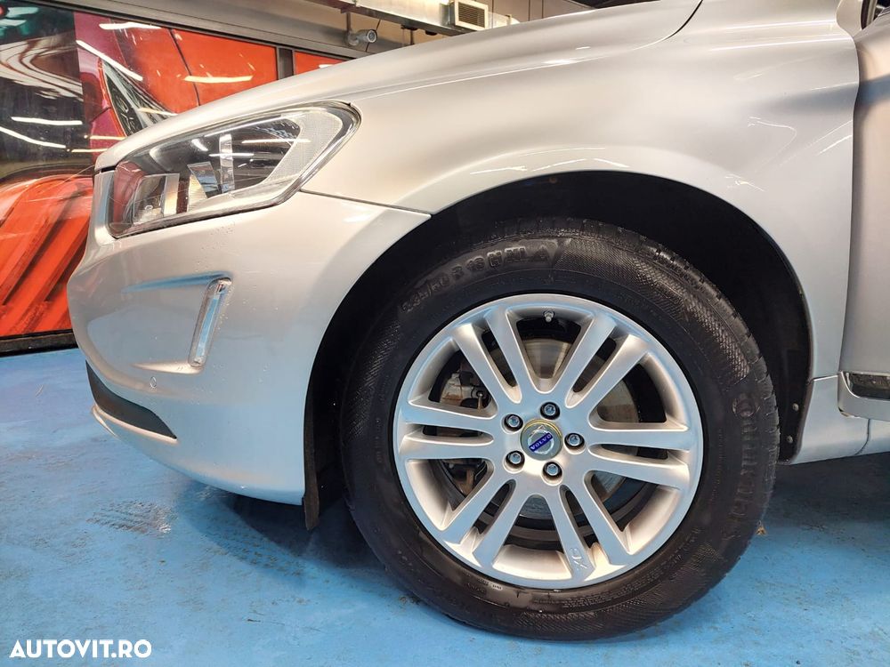 Volvo XC 60 T5 Geartronic Momentum - 20