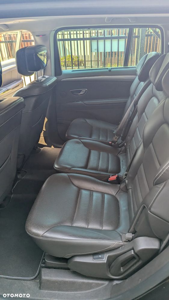 Renault Espace 1.6 dCi Energy Initiale Paris EDC 7os - 8