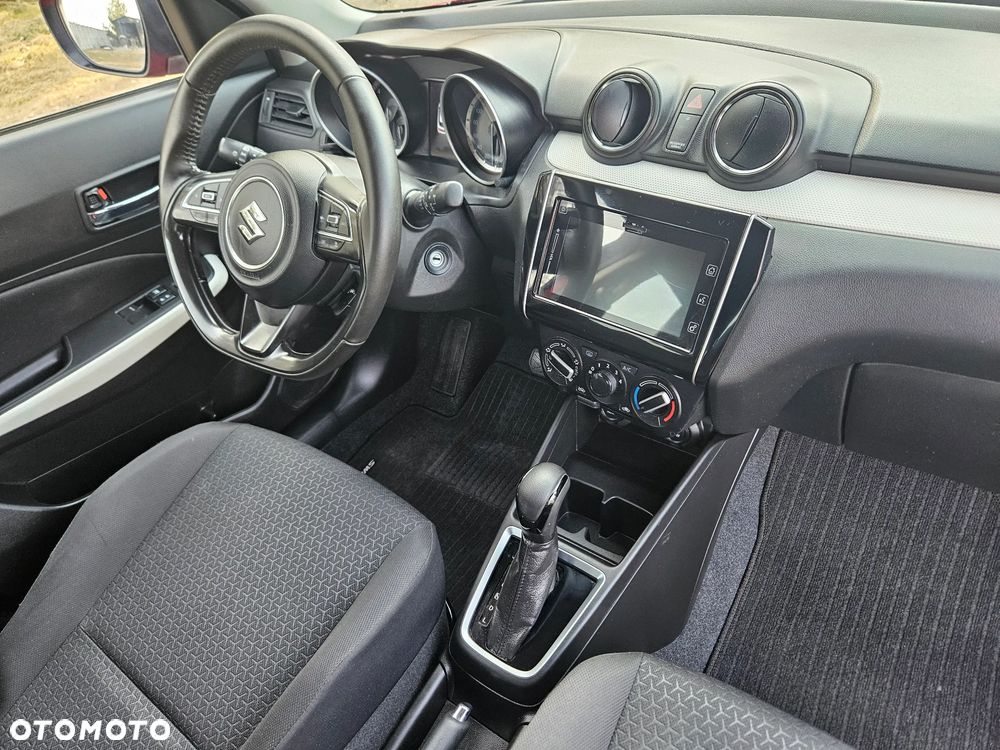 Suzuki Swift 1.2 Dualjet SHVS Premium Plus CVT - 28