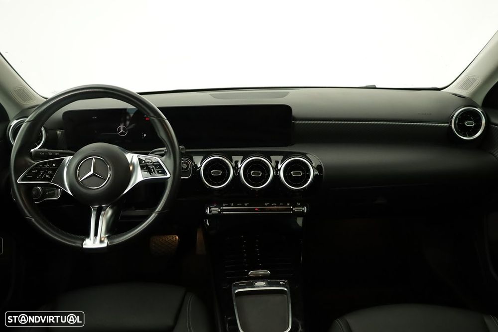 Mercedes-Benz A 250 e - 8