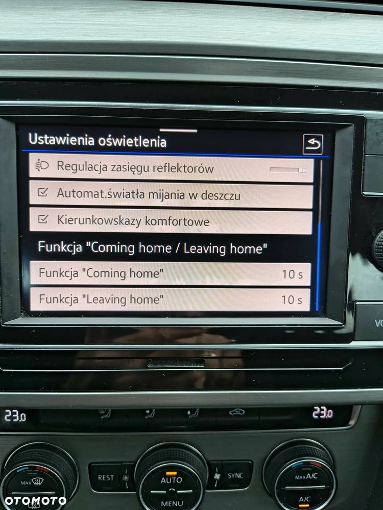 Volkswagen Passat - 33