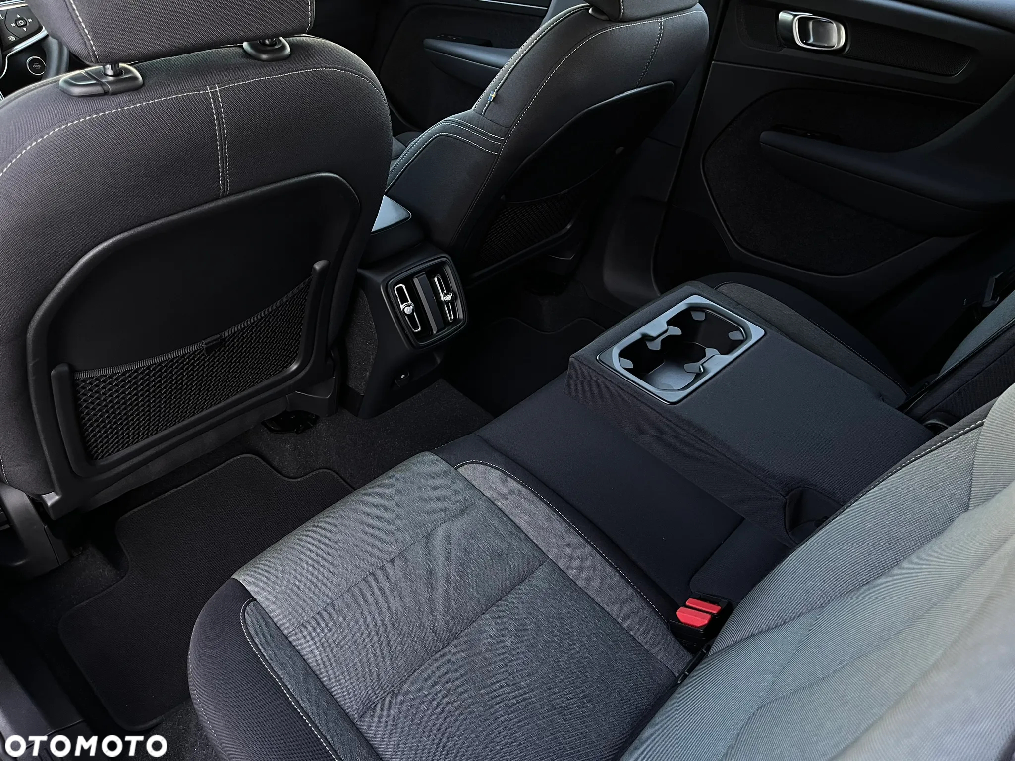 Volvo XC 40 B3 Core - 14