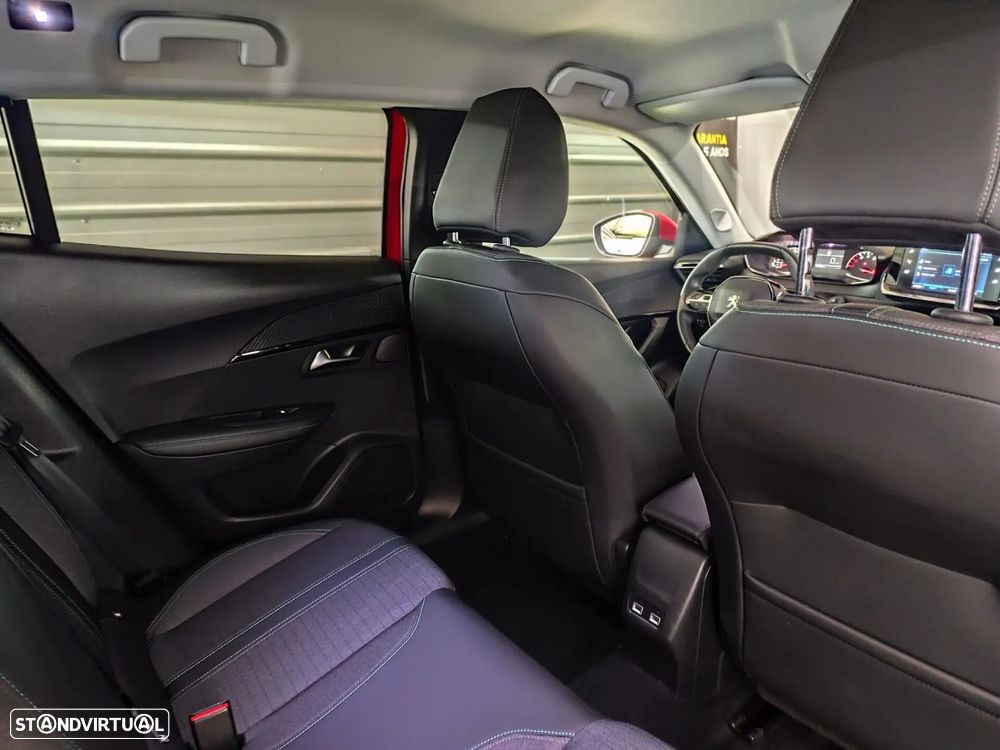 Peugeot 2008 1.2 PureTech Allure Pack - 29