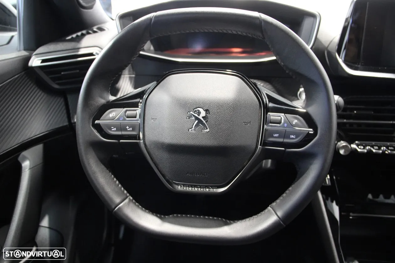 Peugeot 2008 1.2 PureTech Allure Pack - 11