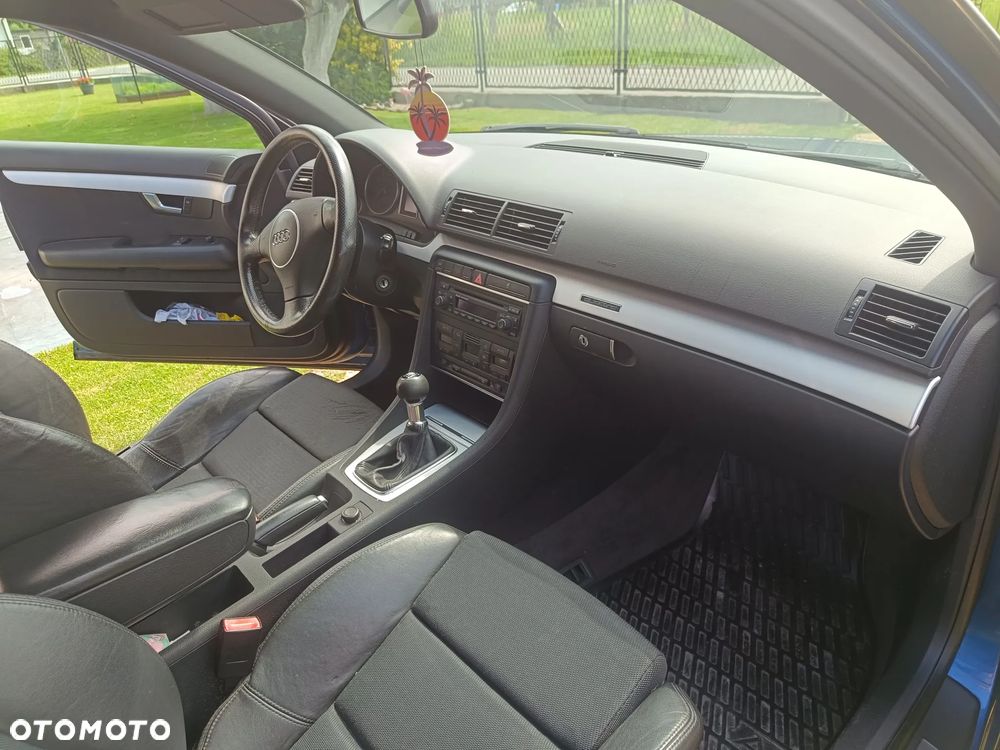 Audi A4 Avant 1.8T Quattro - 7