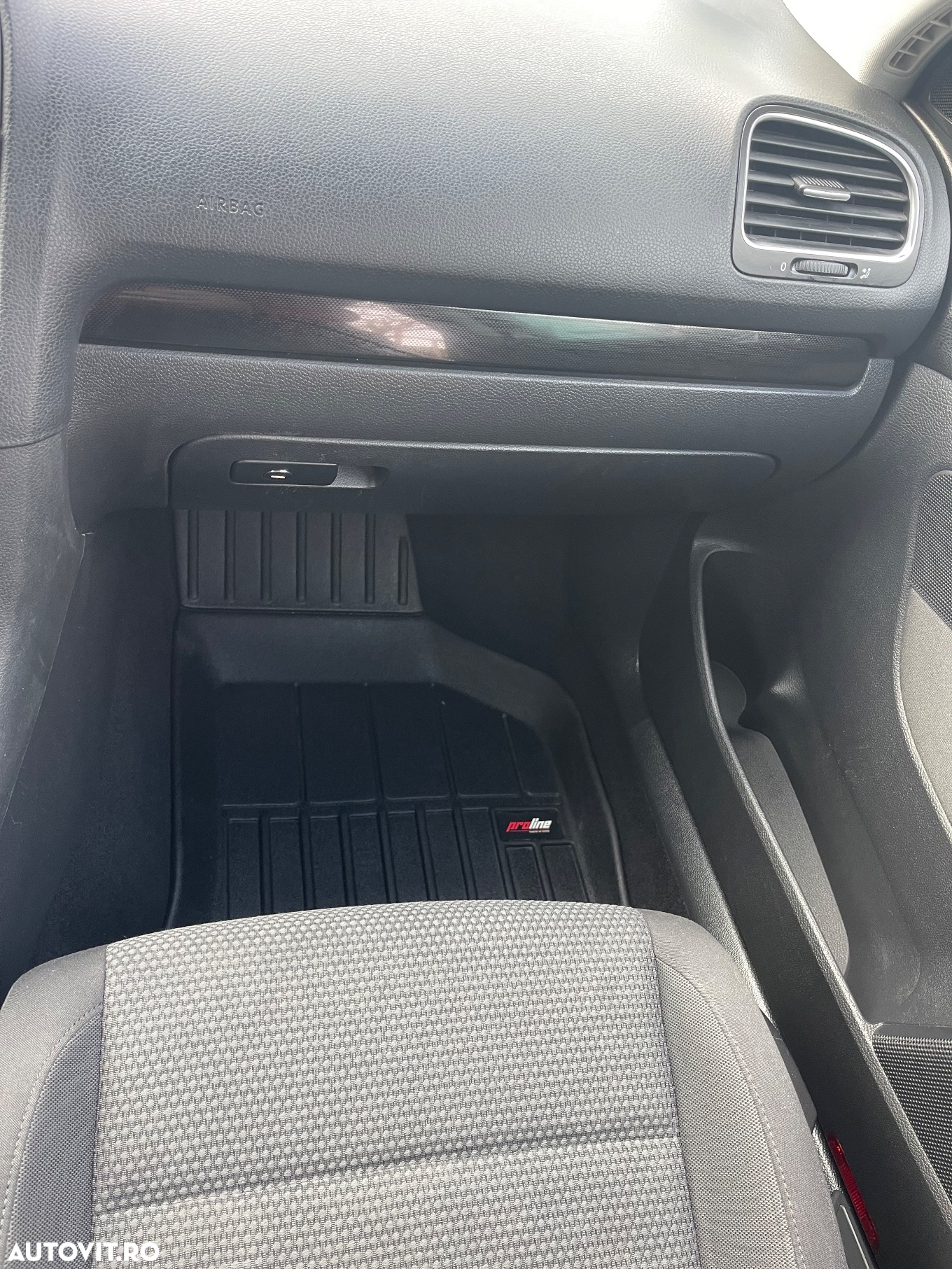 Volkswagen Golf 2.0 TDI Comfortline DSG - 13