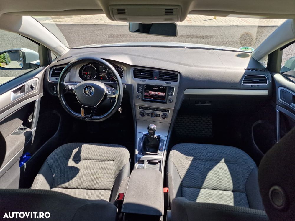 Volkswagen Golf 1.6 TDI DPF Trendline - 6