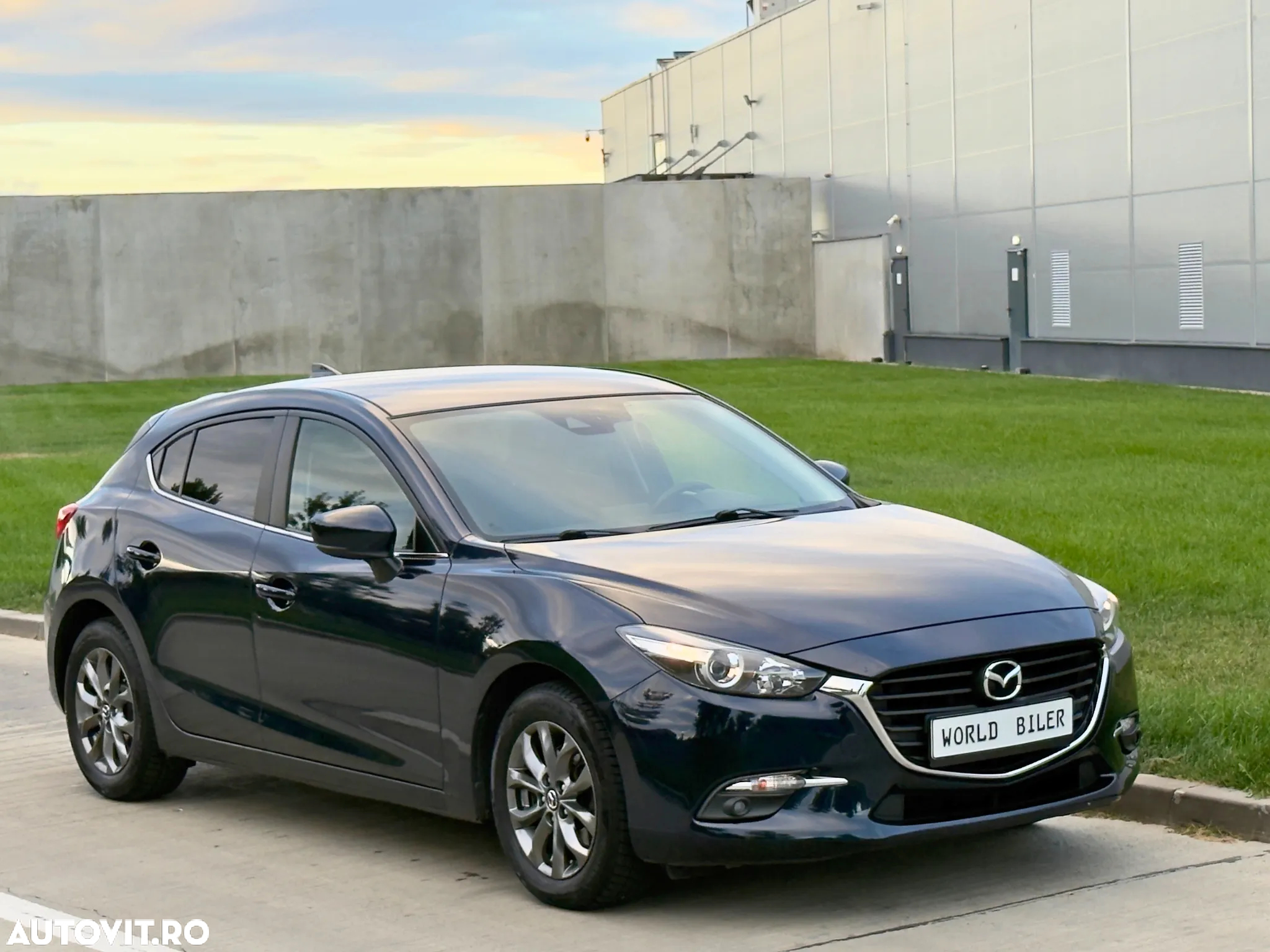 Mazda 3 - 4