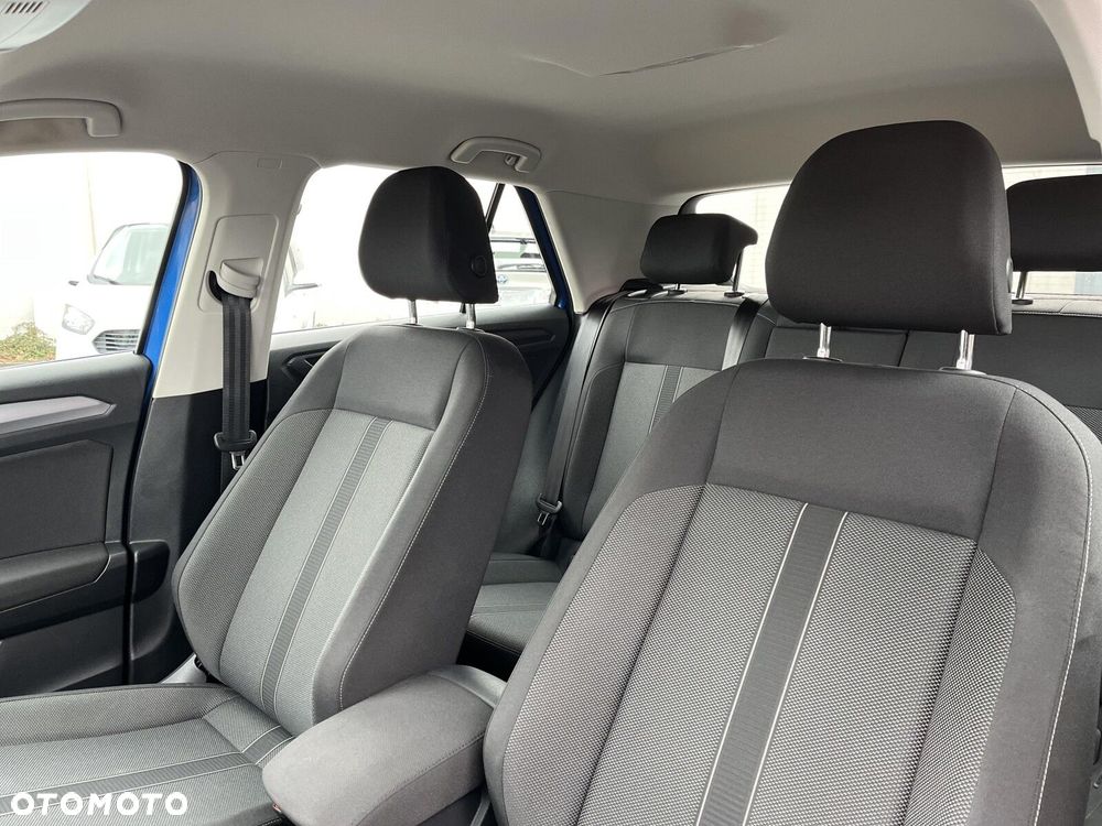 Volkswagen T-Roc - 11