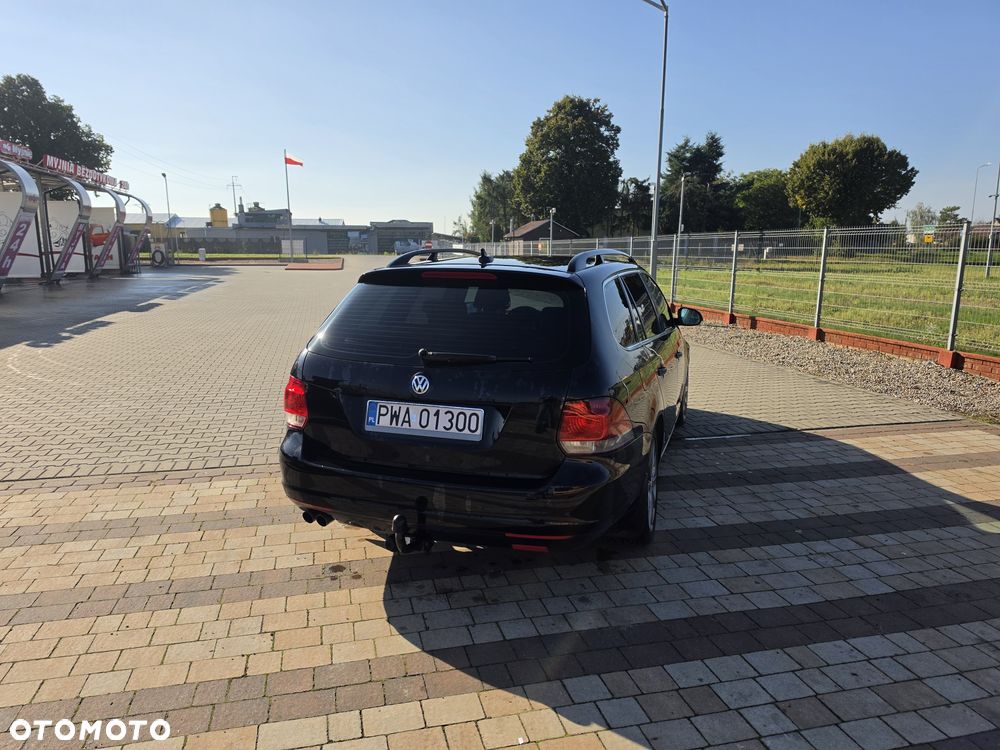 Volkswagen Golf - 6