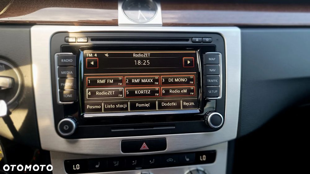 Volkswagen Passat 2.0 TDI Highline DSG - 8