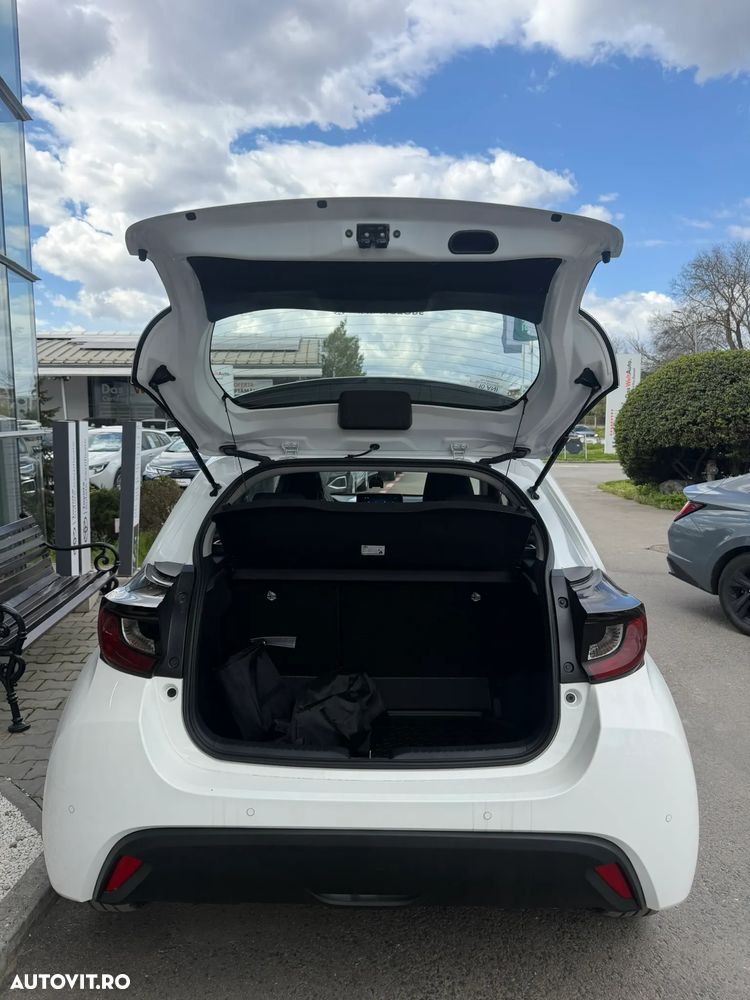 Toyota Yaris 1.5 116 CP HEV Active - 8