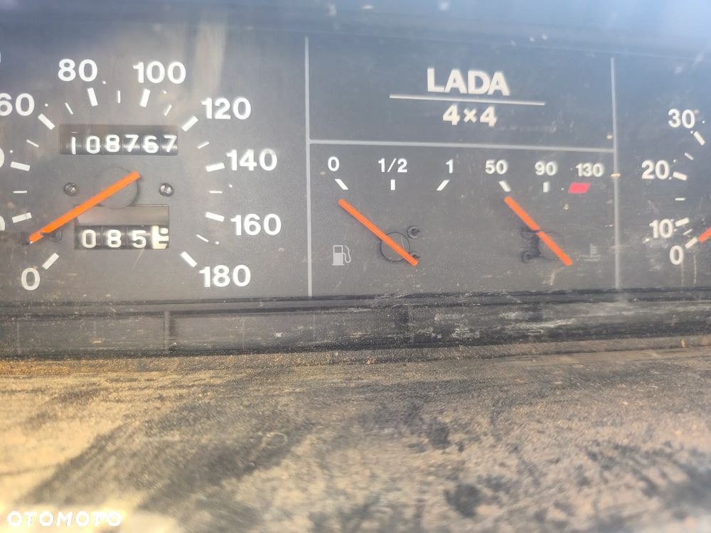 Lada Niva - 8