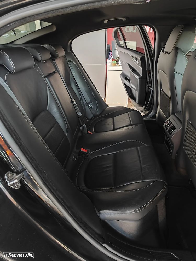 Jaguar XE 20d Aut. R-Sport - 17