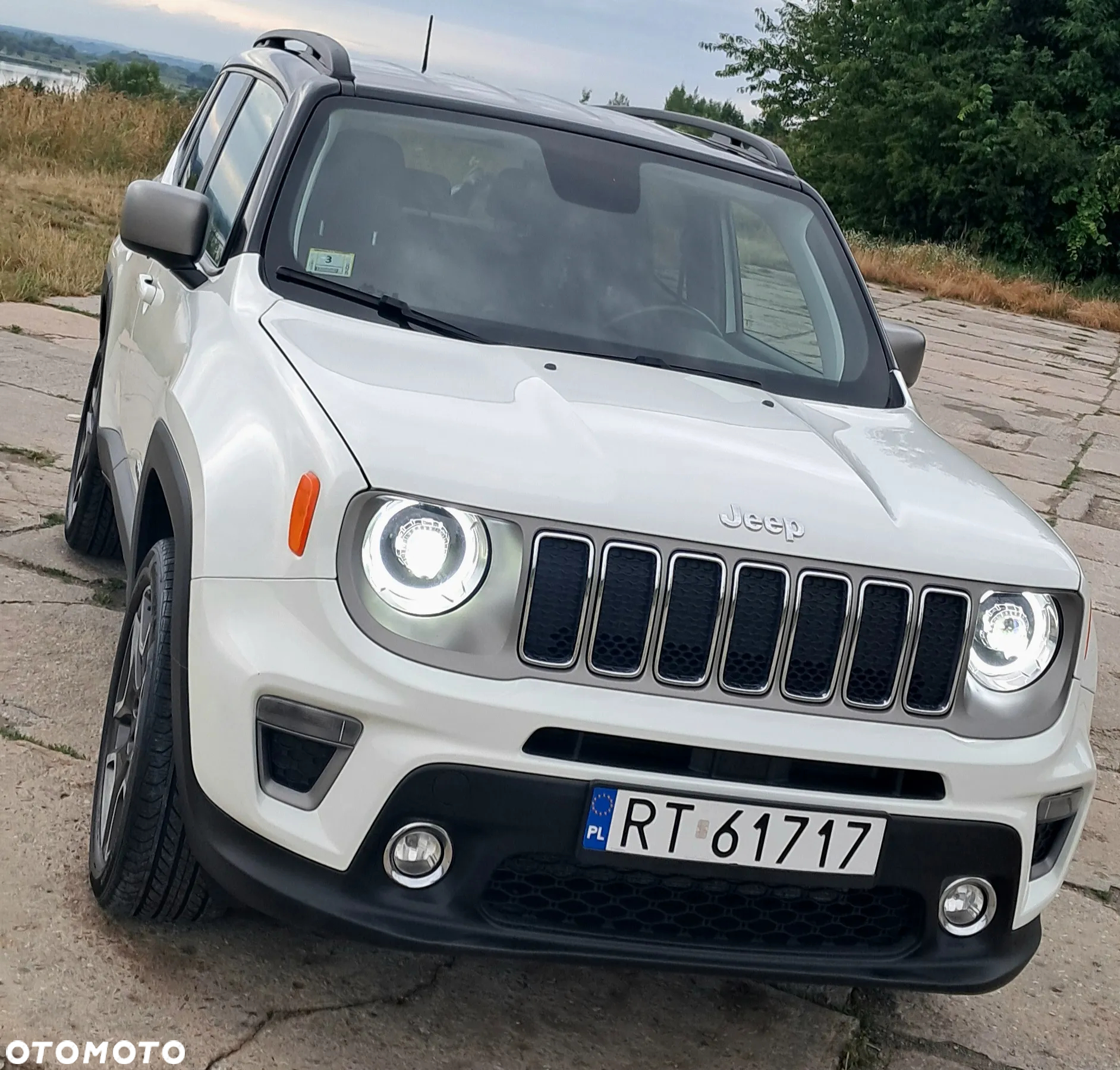 Jeep Renegade - 14