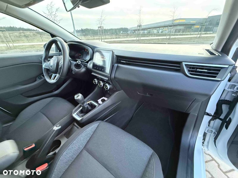 Renault Clio - 18