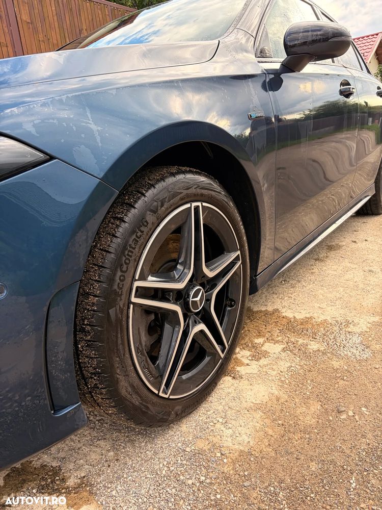 Mercedes-Benz A 250 e Aut. - 3