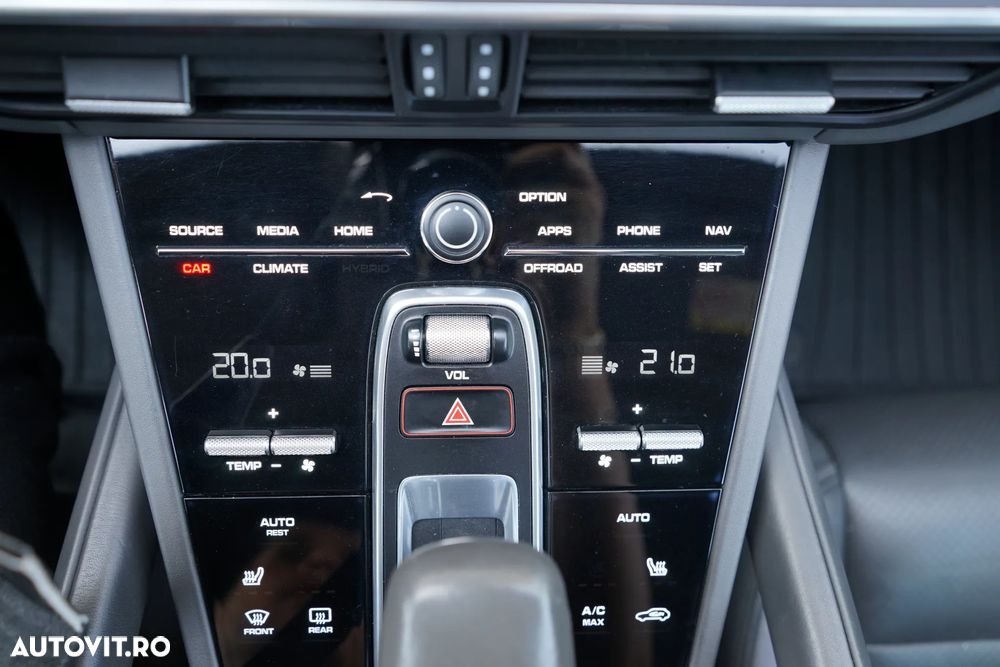 Porsche Cayenne 3.6 L - 24