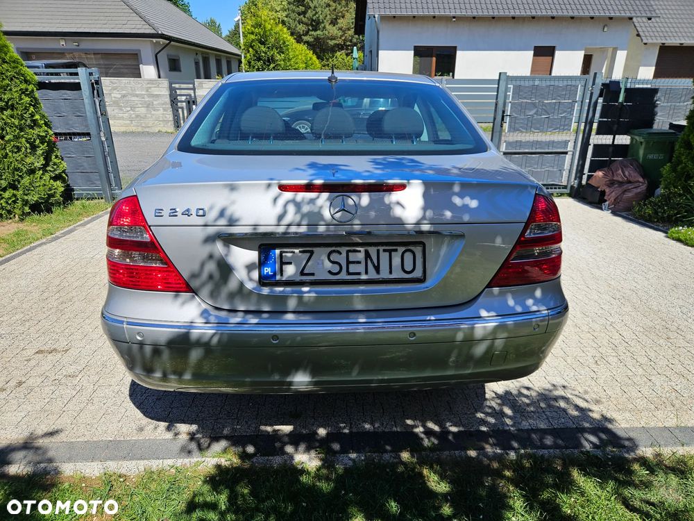 Mercedes-Benz Klasa E 240 4-Matic Elegance - 5