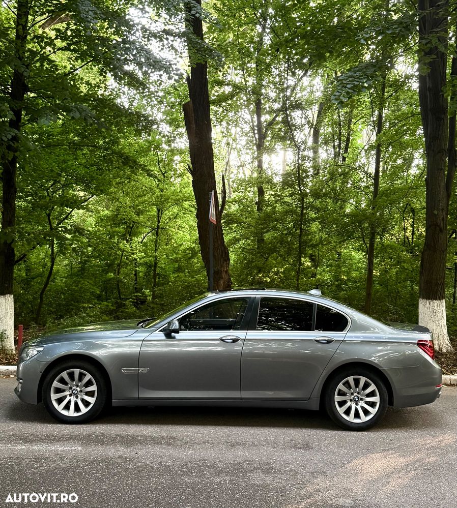 BMW Seria 7 740d xDrive - 14