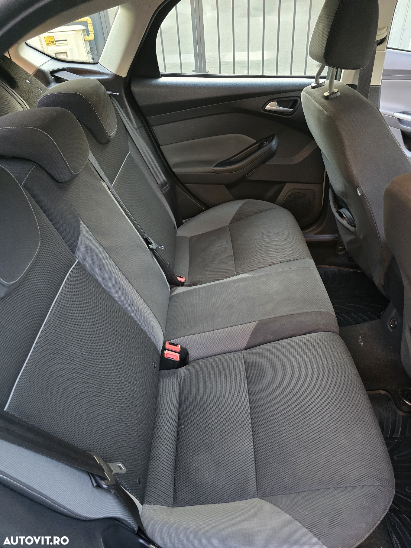 Ford Focus - 8