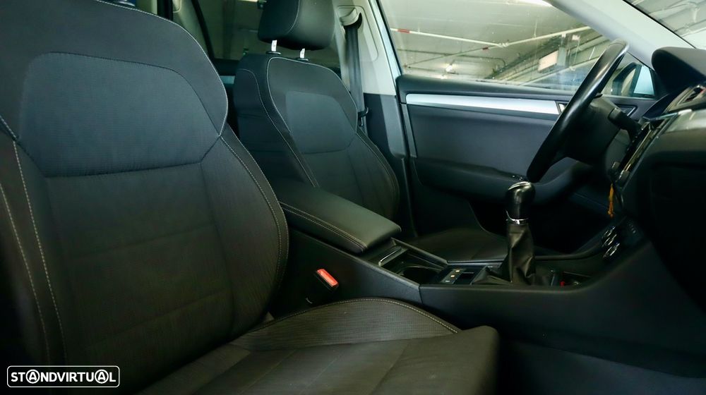 Skoda Superb Break 1.6 TDI Ambition - 20
