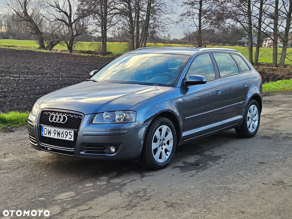 Audi A3 Sportback 1.4 TFSI Attraction - 1