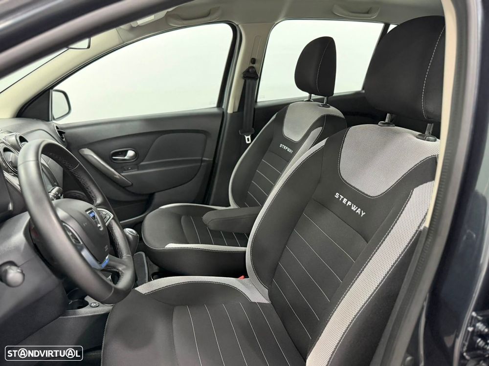 Dacia Sandero 0.9 TCe Stepway - 5