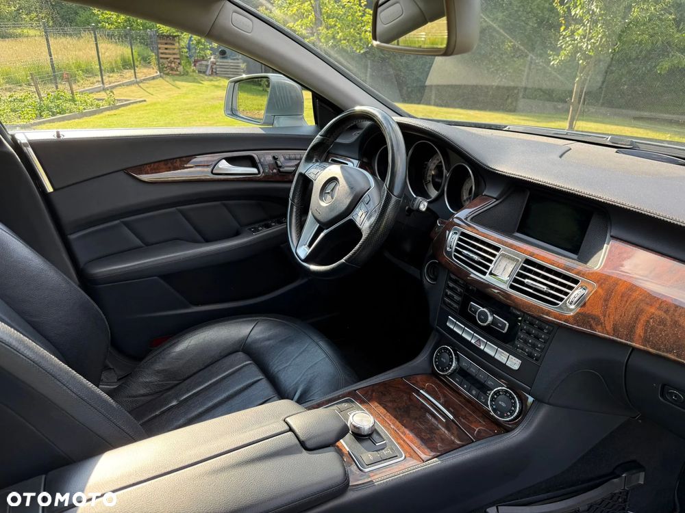 Mercedes-Benz CLS 350 CDI 4-Matic BlueEff - 10